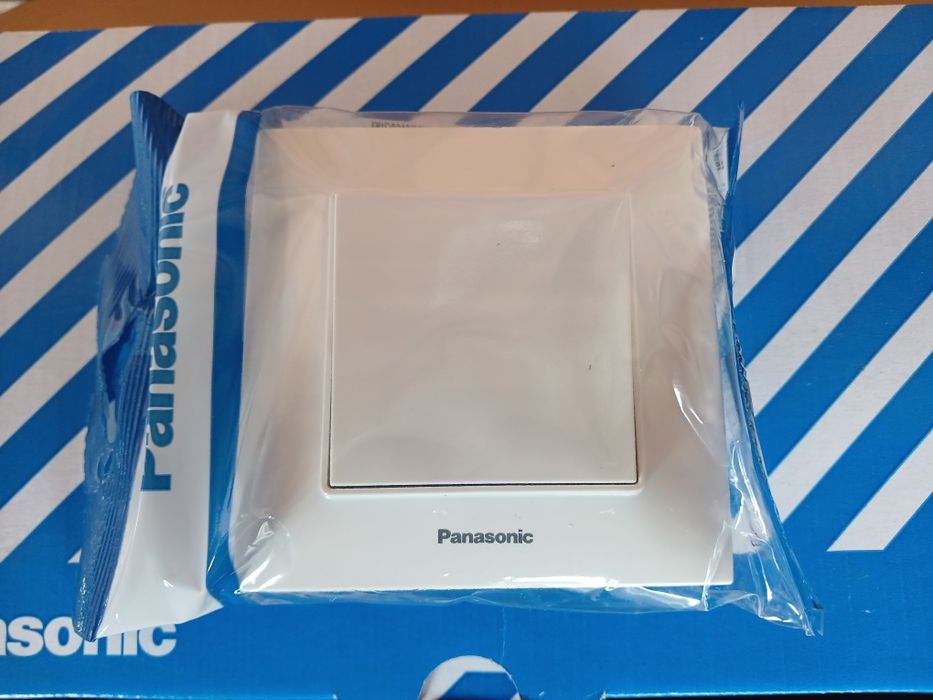 Розетка, вимикач, рамка Panasonic Arkedia Slim оптова ціна