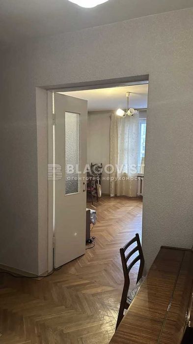 Продаж ВИДОВОЇ 1к квартири вул.Старонаводницька 6 Царське село Печерск