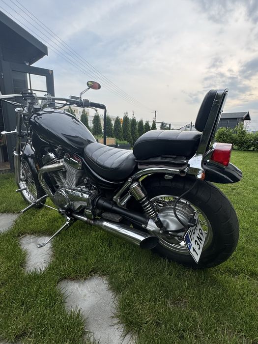Suzuki inteuder 750.