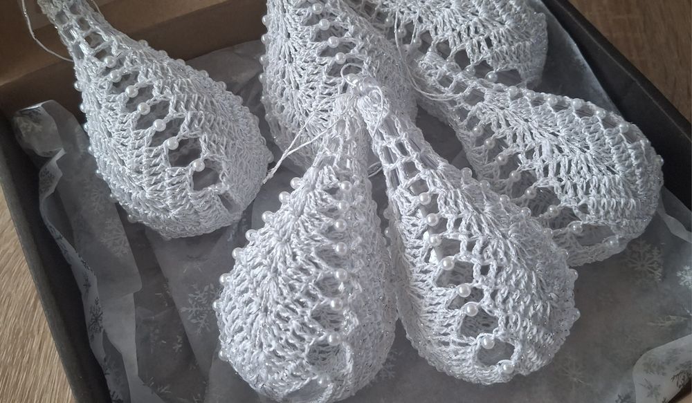 Bombki łezki szydełkowe