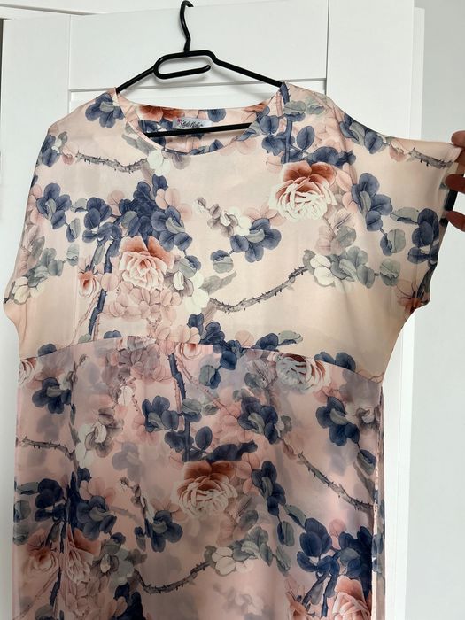 Рожева сукня в квіти