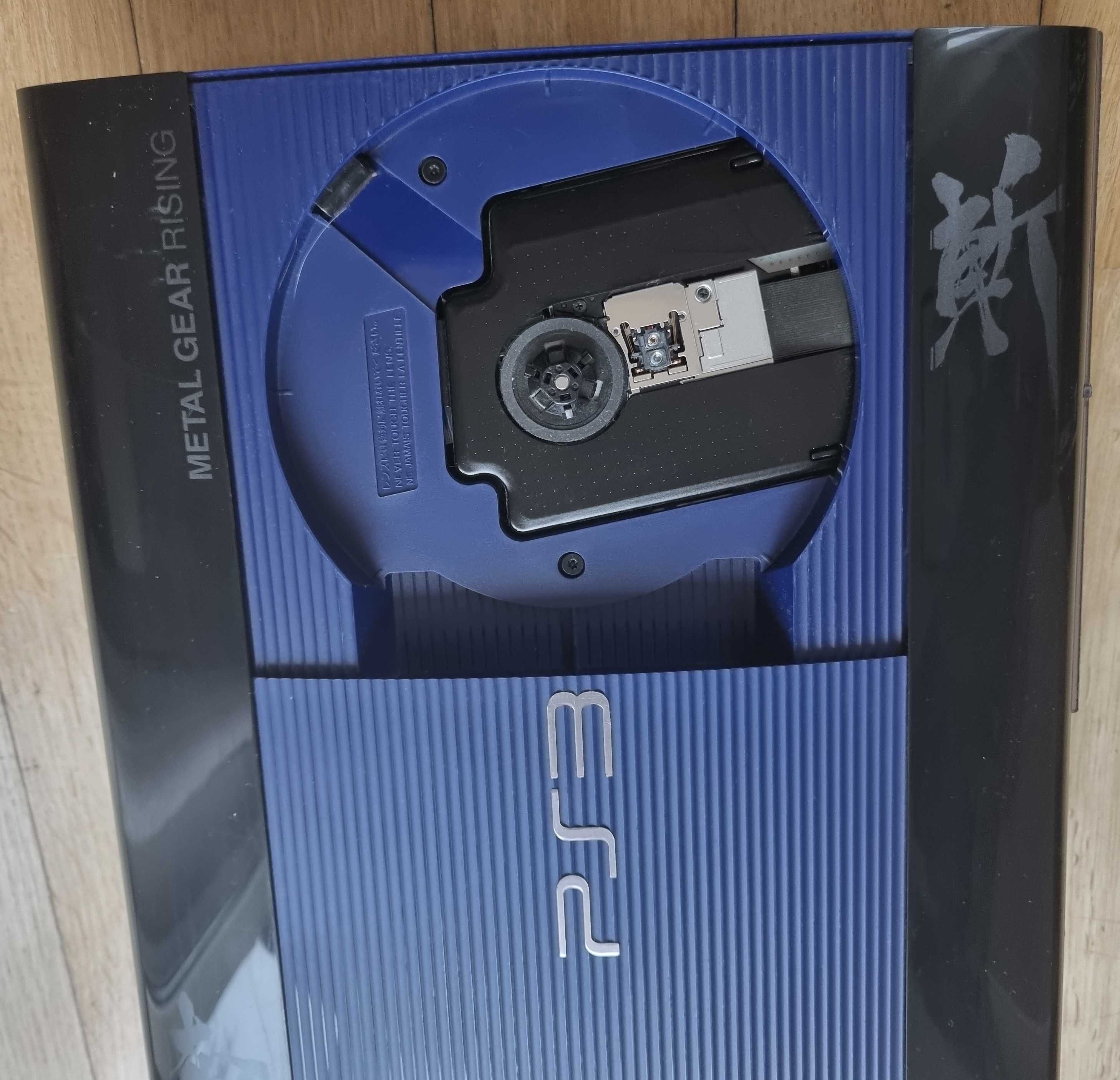 Konsola Sony PS3 Super Slim edycja Metal Gear Solid Rising MGS