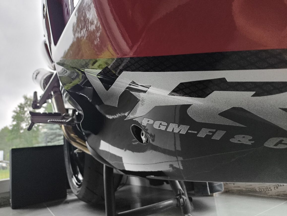 Honda Vrf 800fi zobacz