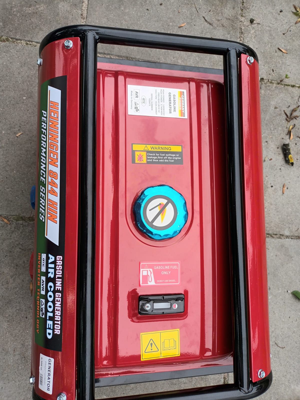 Generator prądu nowy .