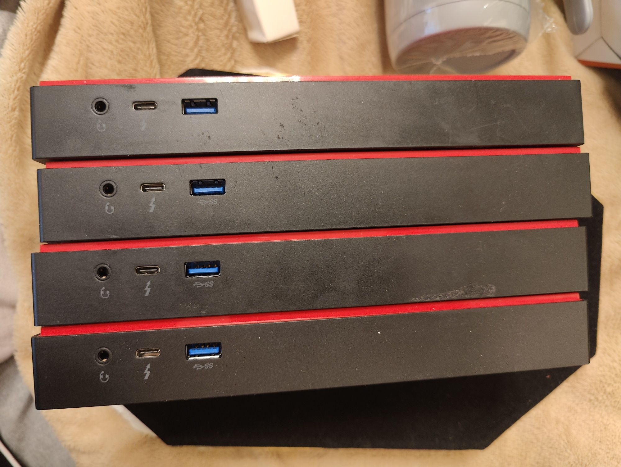 Док-станція  для Lenovo ThinkPad. Залишилось дві.
