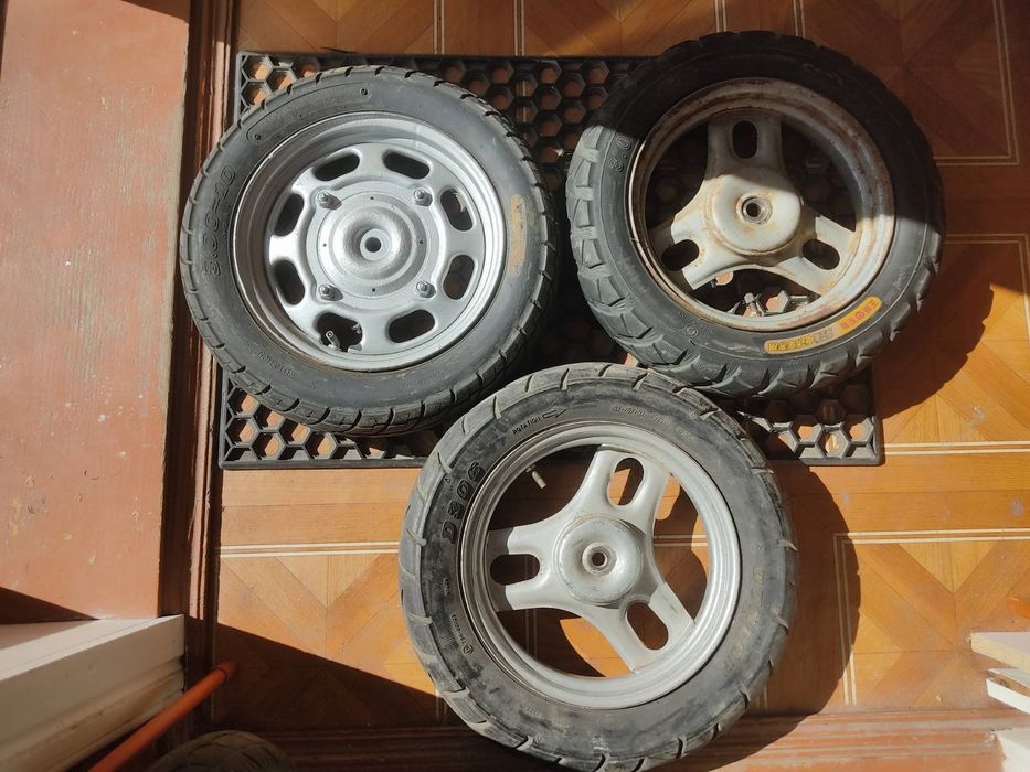 Колесо,диск,резина на скутер -10,12,13 д .