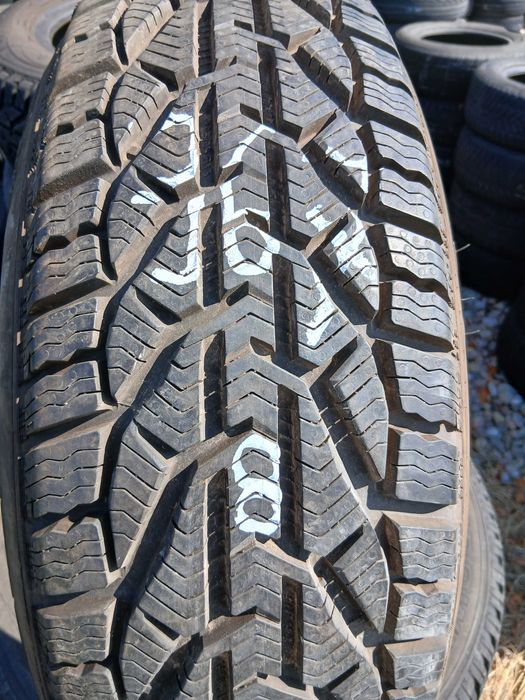 Opona używana 195/65R15 Tigar Winter 1szt.