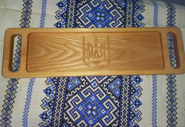Поднос деревянный сувенирный