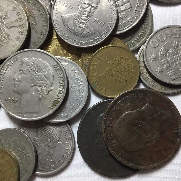 Lote 113 moedas de PORTUGAL