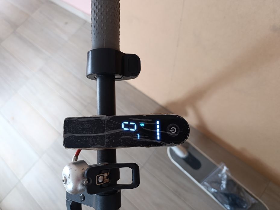 Продам електросамокат