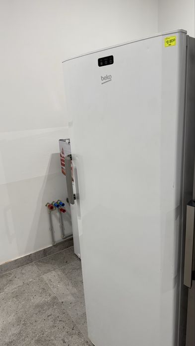 Морозильна камера Beko