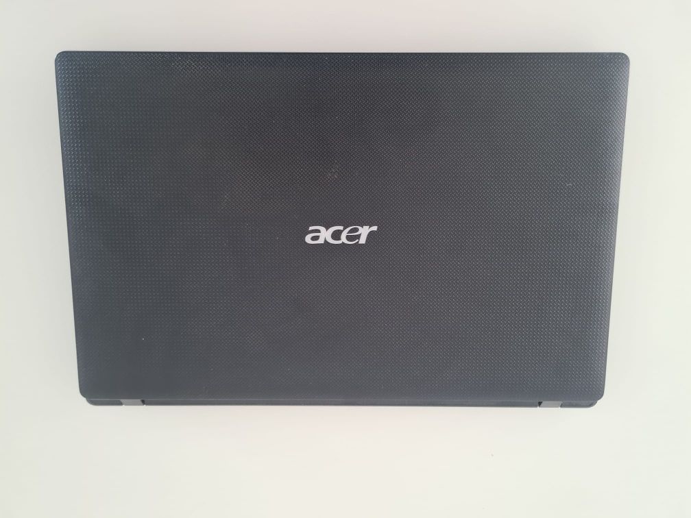 Portátil Acer Aspire 5742G widescreen (15.6'')  Intel Core i3 750 GB