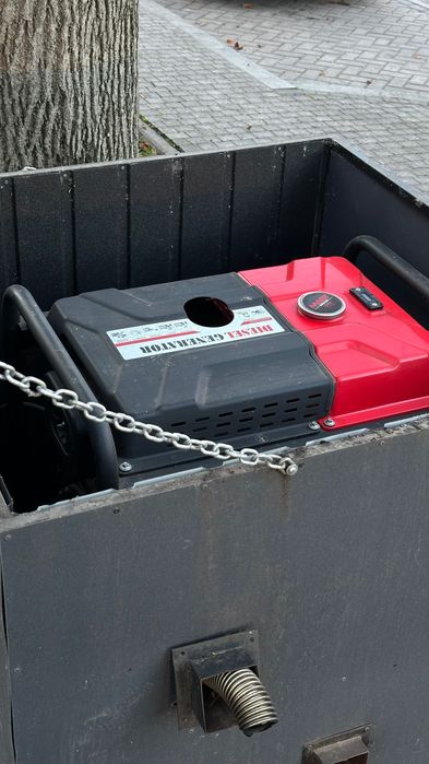 Генератор бензиновий 8 Кв