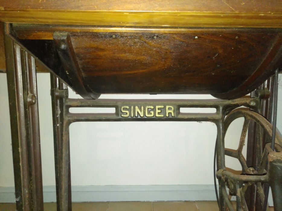 Maquina Costura SINGER Vintage Antiguidade