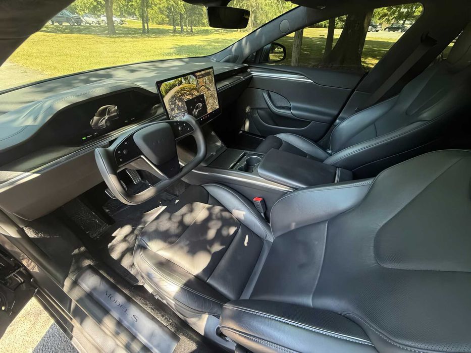 Tesla Model S      2021
