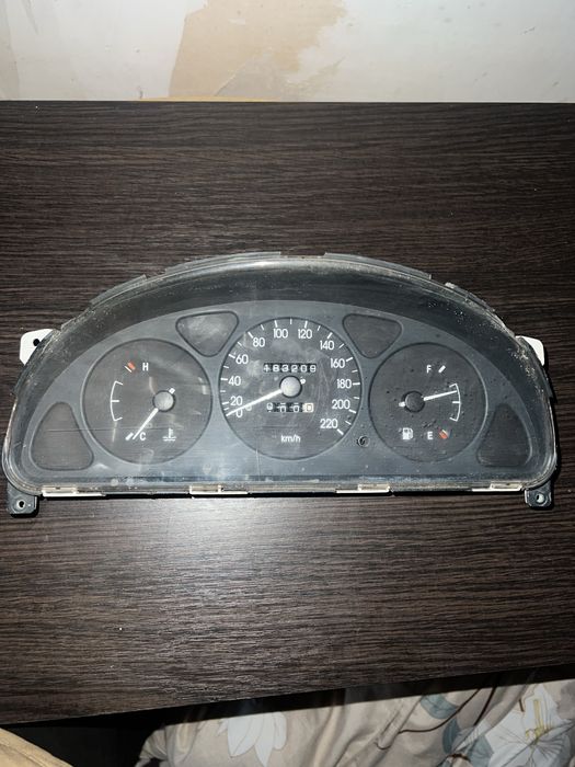 Продам панель приладів ланос/сенс без тахометра