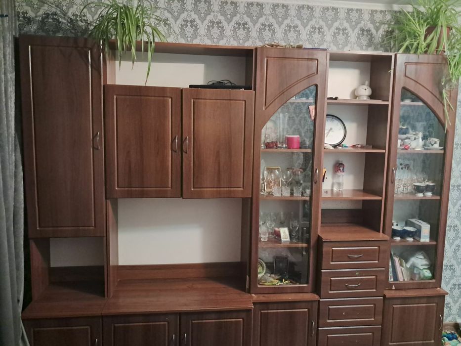 Продам стінку в доброму стані