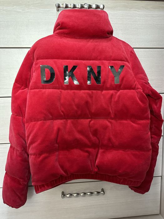 Зимова куртка DKNY