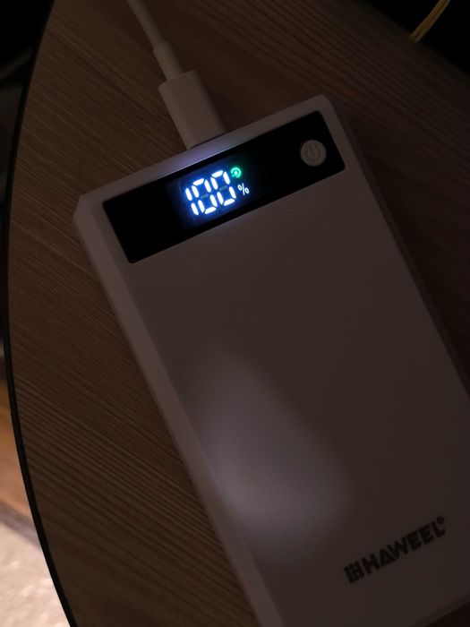 4 в 1 Павербанк + зарядное HAWEEL PD3.0 24W + аккумуляторы + фонарик !