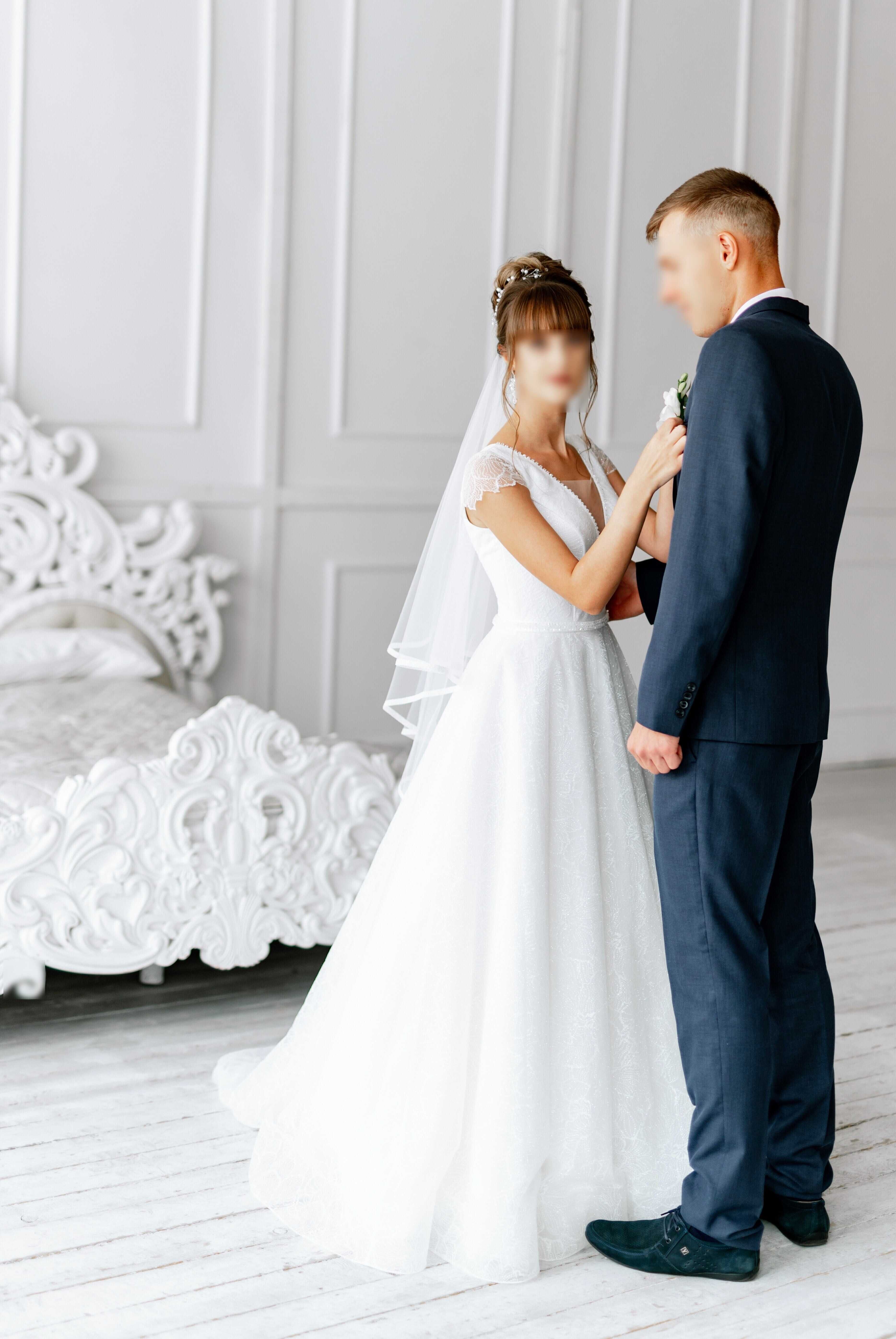 Продам вишукану весільну сукню для витонченої нареченої