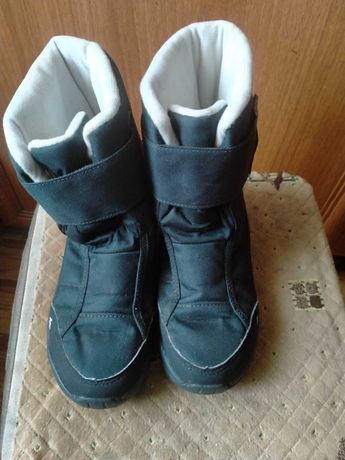 Зимові черевики для хлопчика