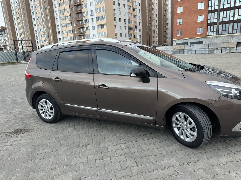 Renault Grand Scenic Limited-BOSE 16.12.2015