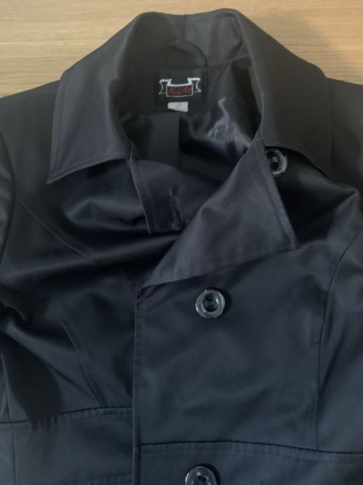 Czarny płaszcz jesienny rozmiar 38 pull&bear