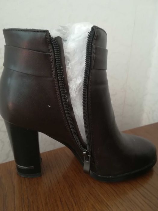 Ботiльони 34р, пiдбори 6см