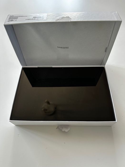 Tablet Samsung SM-X200 10,5" 3 GB / 32 GB srebny