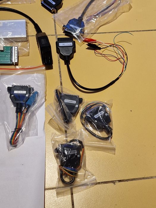 Ferramentas  automotivo  para programar , reparar e ajustar veículos