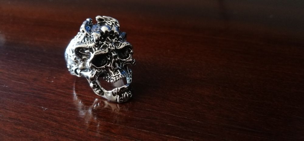 Anel Caveira ajustável