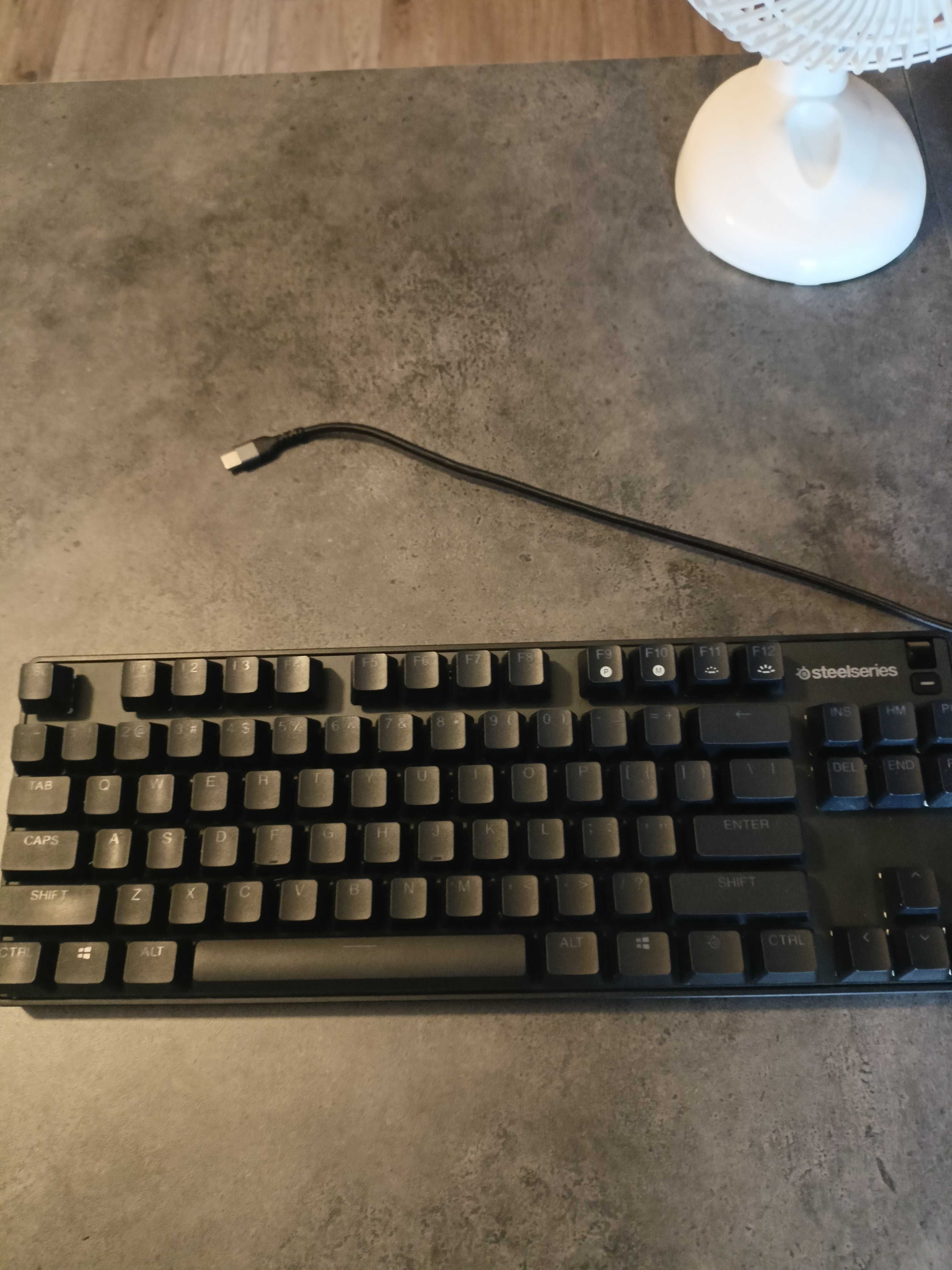 Apex 9 TKL 2024 .
