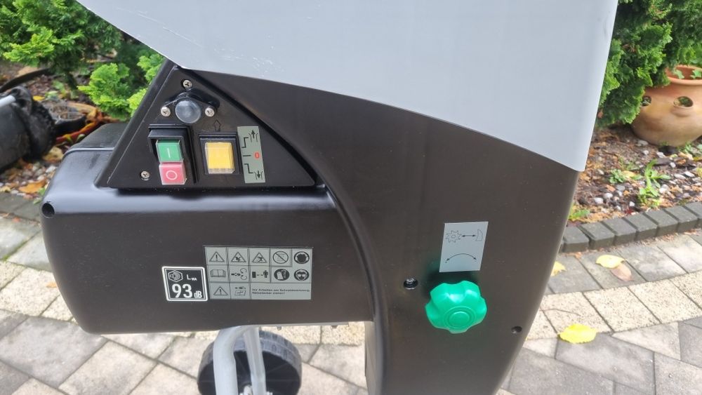 Rozdrabniacz do gałęzi frezowy Gardol 2500 watt rebak