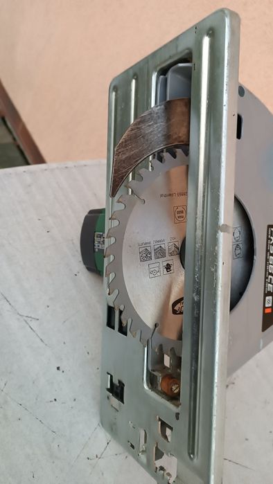 Циркулярка ручнна професійна  Bosch з Німеччини