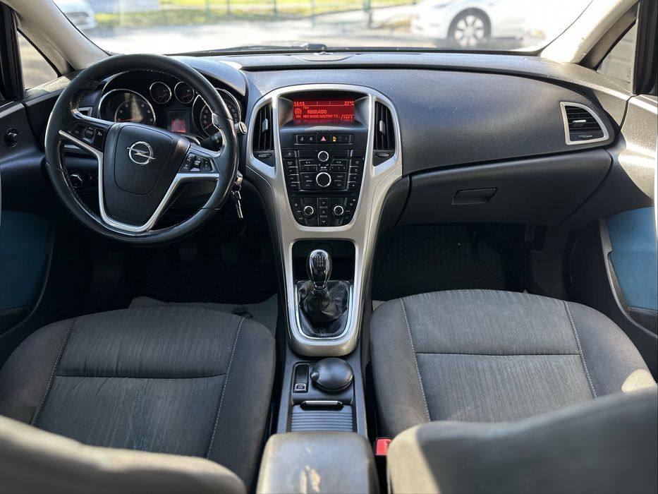OPEL ASTRA 2010 року, 1.4 газ/бензин, механіка, передній привід