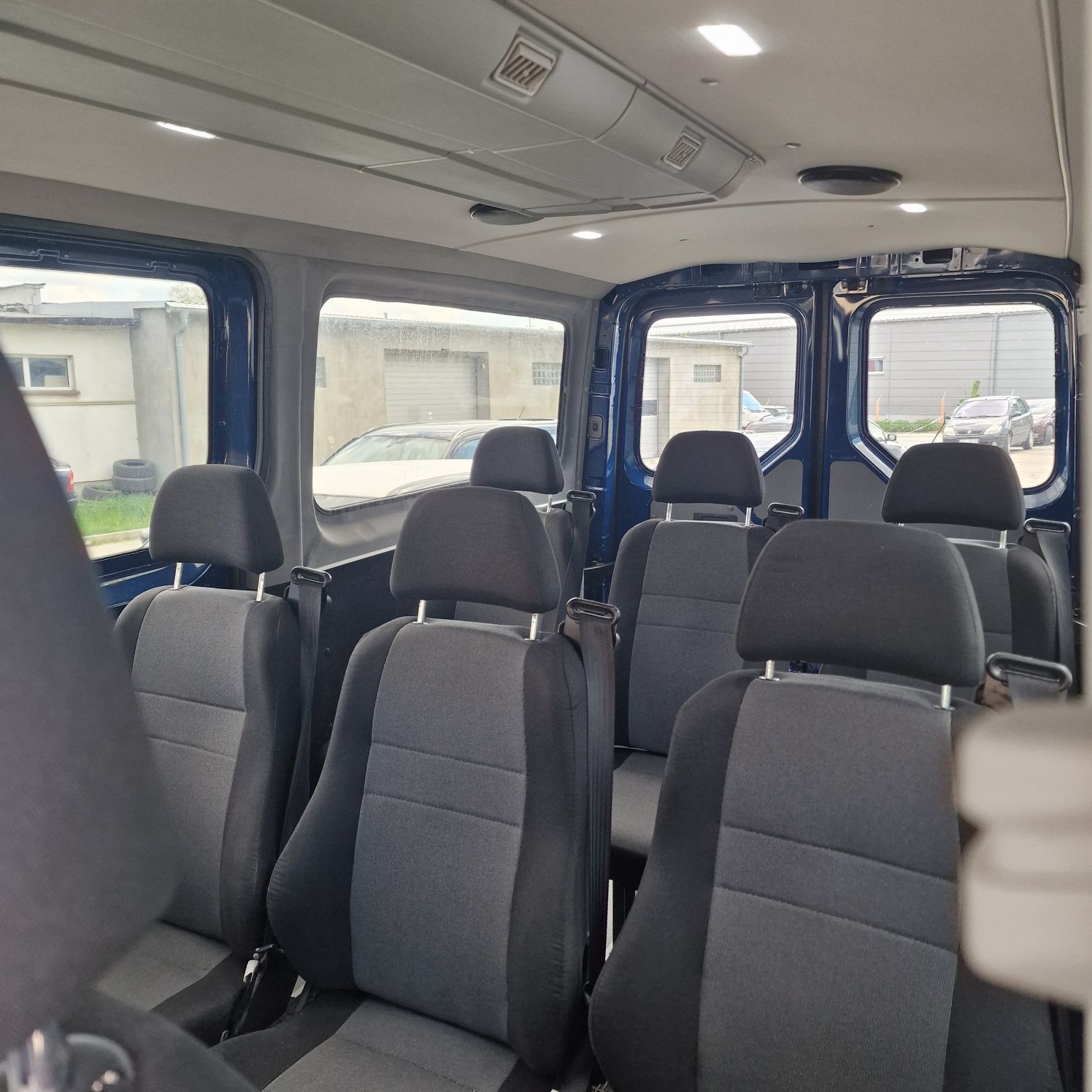 Wynajem busa dziewiecio osobowego