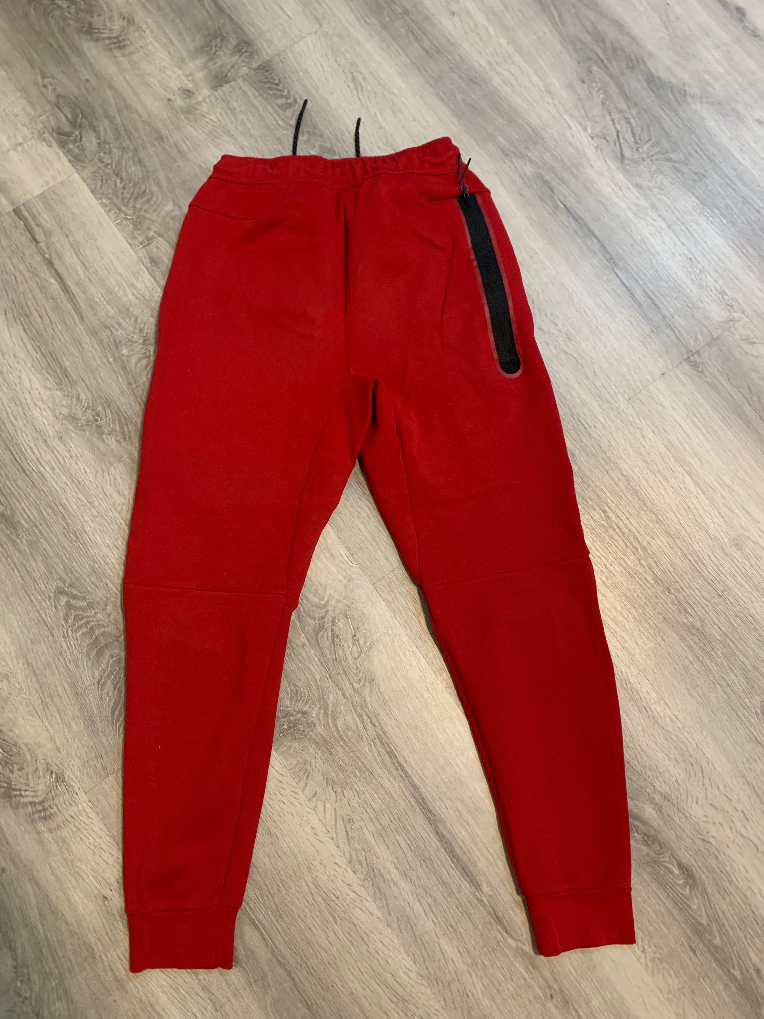 vendendo calças Nike Sportswear Tech Fleece