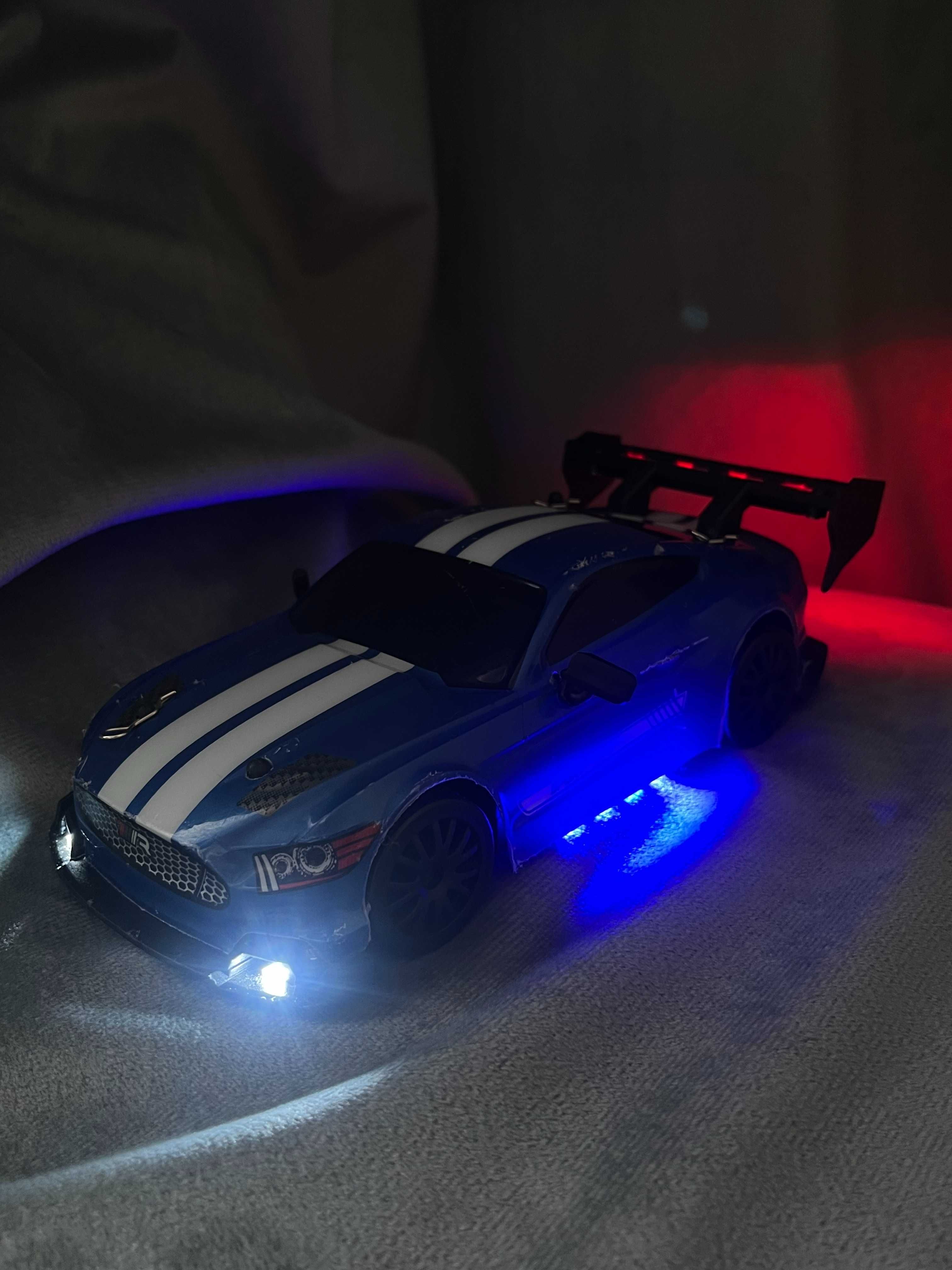 Mustang DRIFT Samochód Zdalnie Sterowany Auto RC 4WD + LED --- Prezent