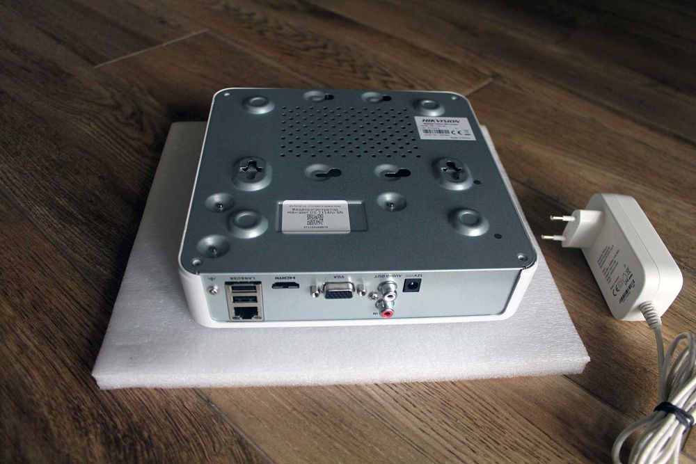 16 канальный fullHD NVR Hikvision