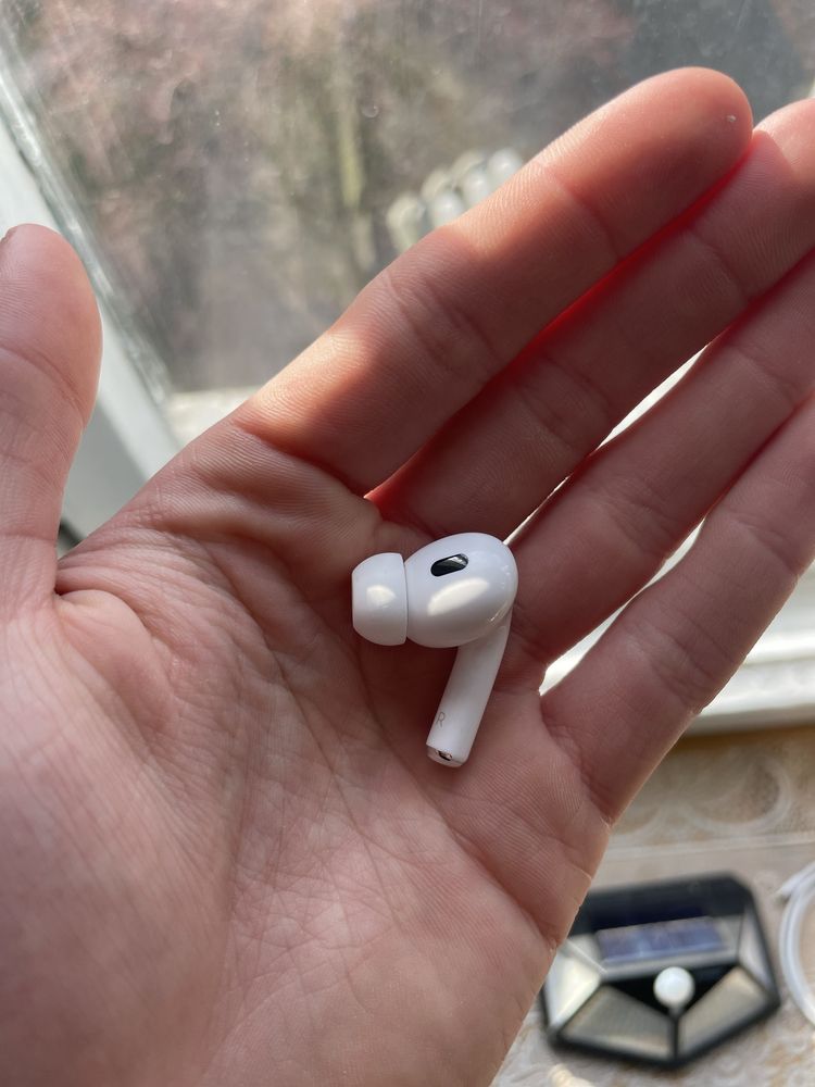 Airpods Pro 2 правий A2698 Right