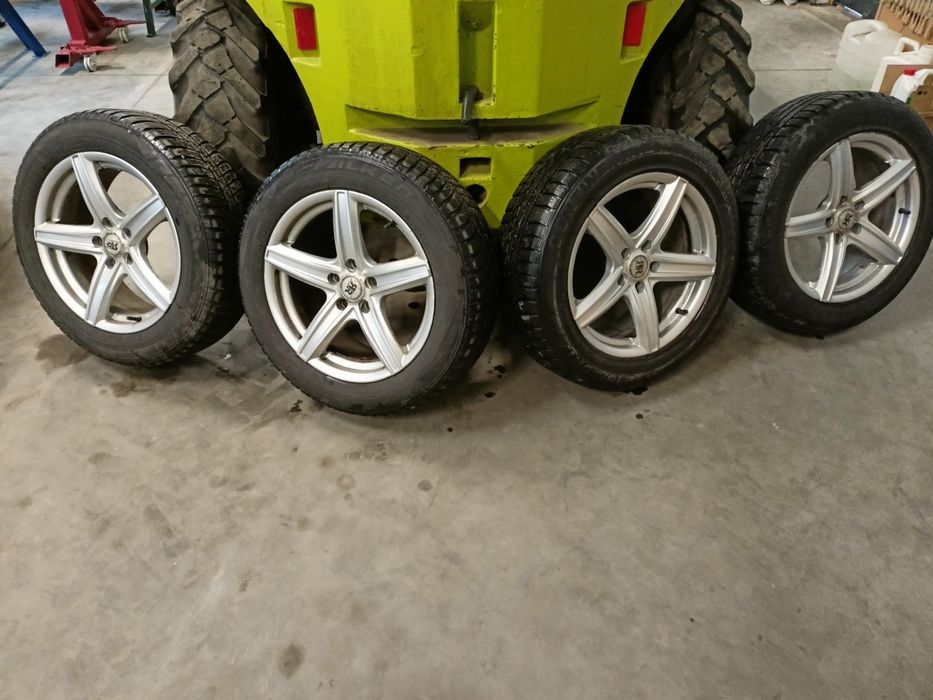 Alufelgi R17, 5/114.3 wraz z oponami zimowymi