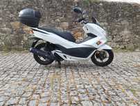 Honda PCX 125   Como Nova - 12.000 Kms