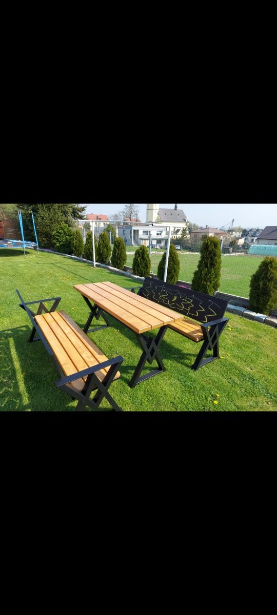 Meble ogrodowe dwie ławki plus stół z drewna I stali