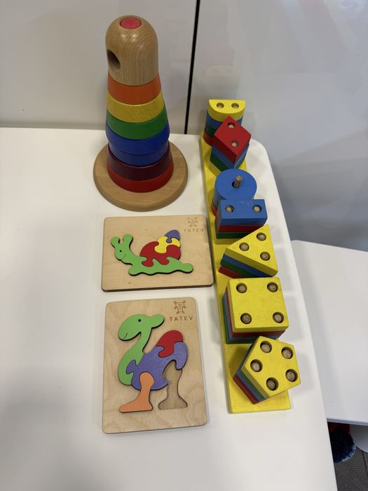 Дитячі іграшки одним лотом