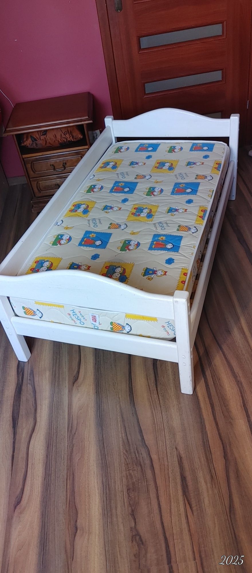 Łóżeczko 140x80 białe z materacem