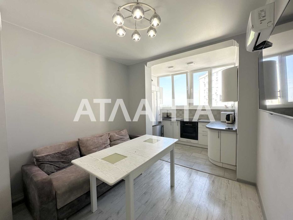 Продам 2-комнатную квартиру с Ремонтом и Мебелью 70м2 ЖК Радужный