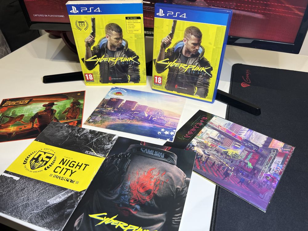 Data disc + Zestaw Dodatków Cyberpunk PS4: Mapa, Karty, Inne