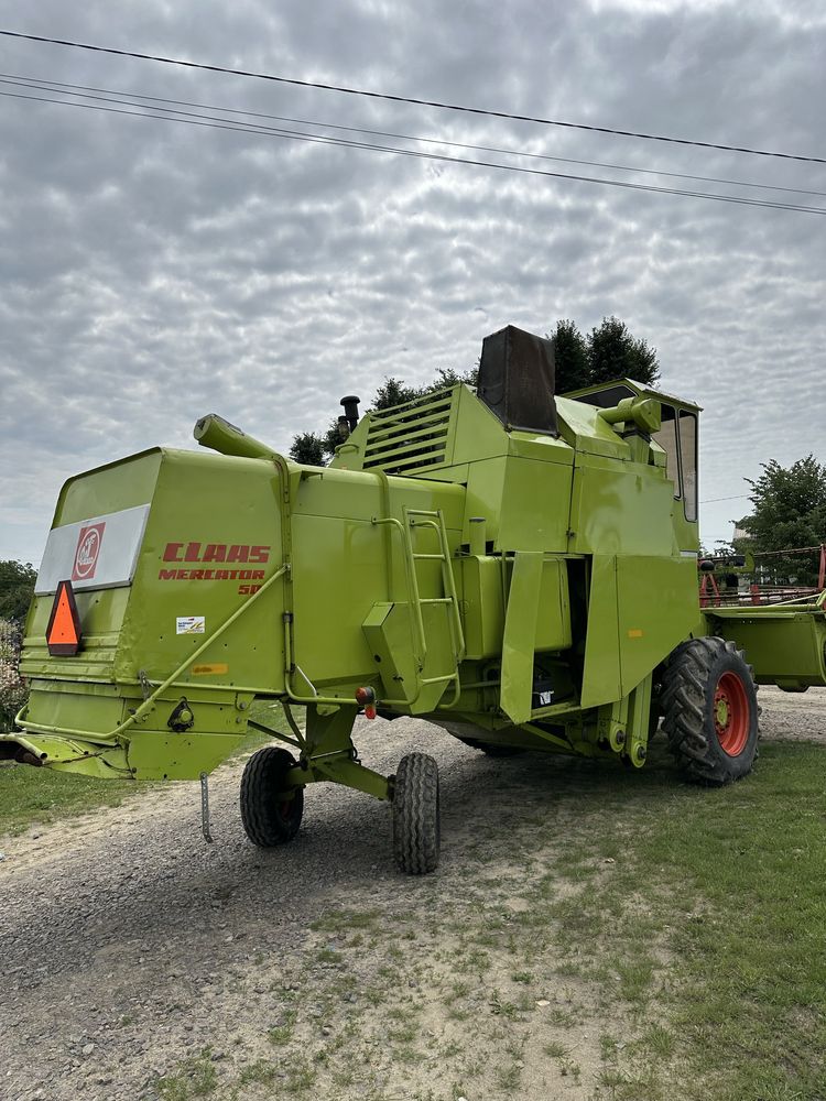 Claas Mercator 50 — Зернозбиральний комбайн