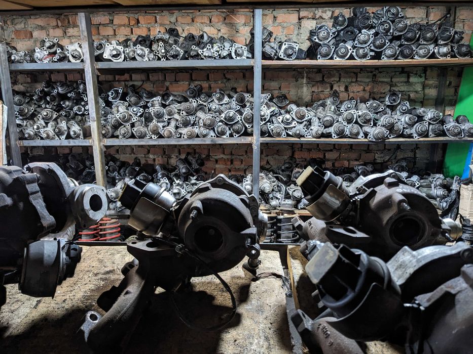 Стартер Renault Laguna Megane Scenic Kangoo Clio Modus Thalia Duster