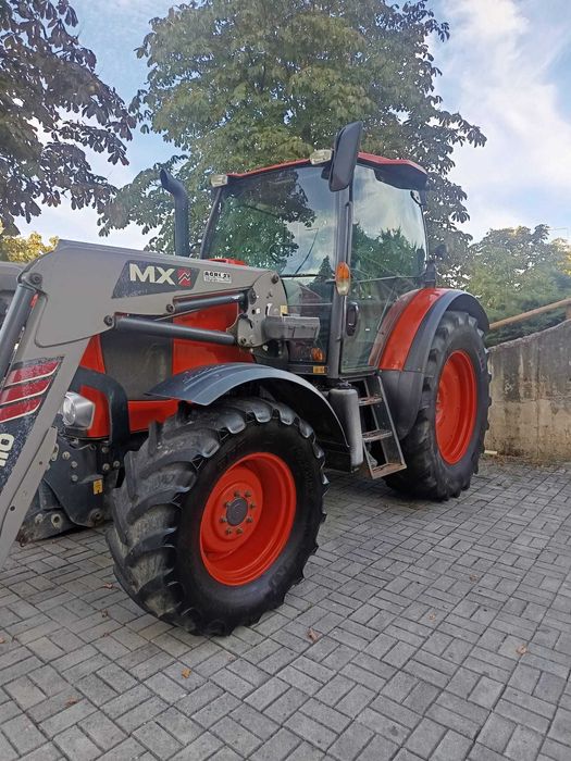 Trator Kubota M135 GX